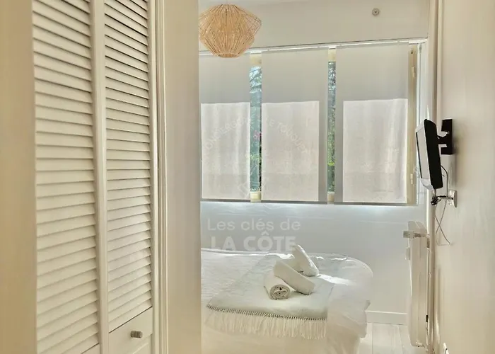 Le Petit Hermitage Appartement *